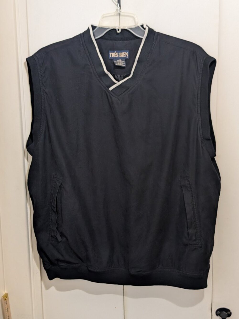 Tres Bien -Golf Vest -Pullover V-Neck -Black -XLarge -Suede Touch Microfiber